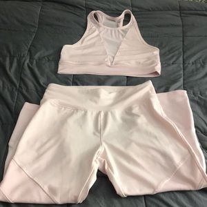 Light pink workout set